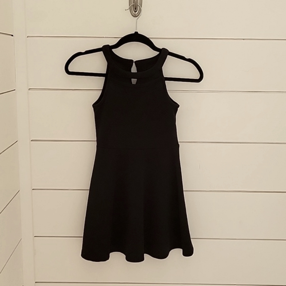 PLACE medium (7/8) black midi dress